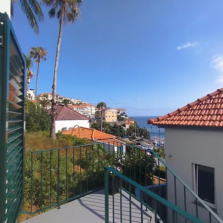 Baia Dos Lobos * Камара-де-Лобуш