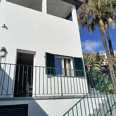 Baia Dos Lobos Камара-де-Лобуш