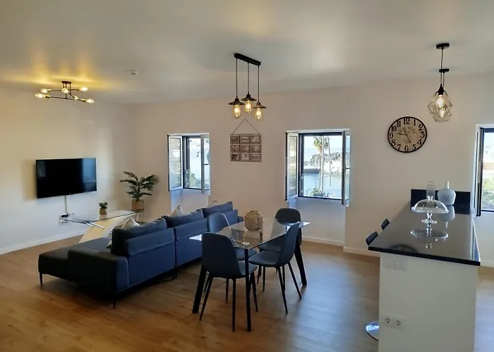 Apartman Baia Dos Lobos *